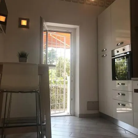 Premium With Parking Apartment *
